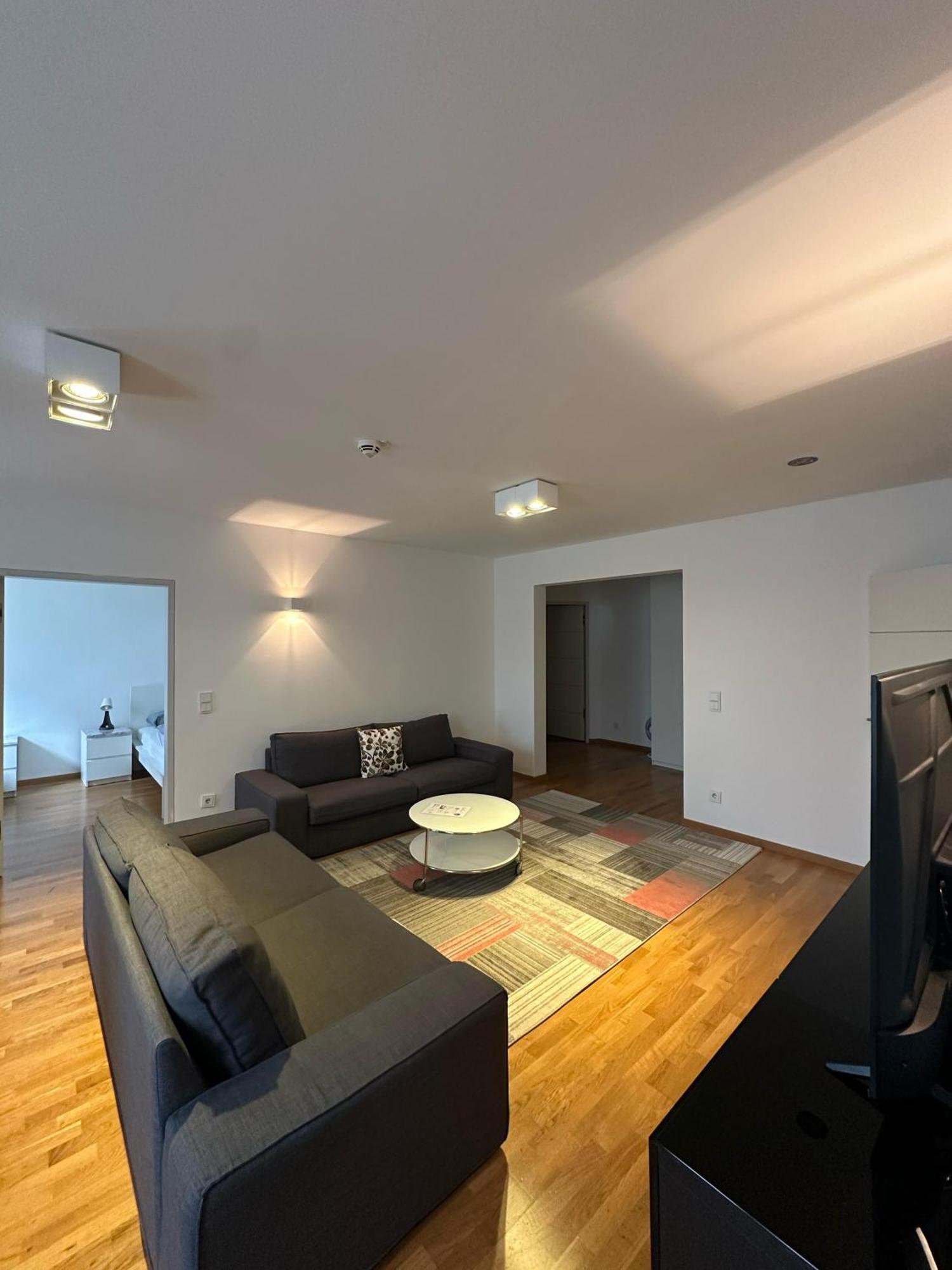 Al Nafurah Apartments Monachium Zewnętrze zdjęcie
